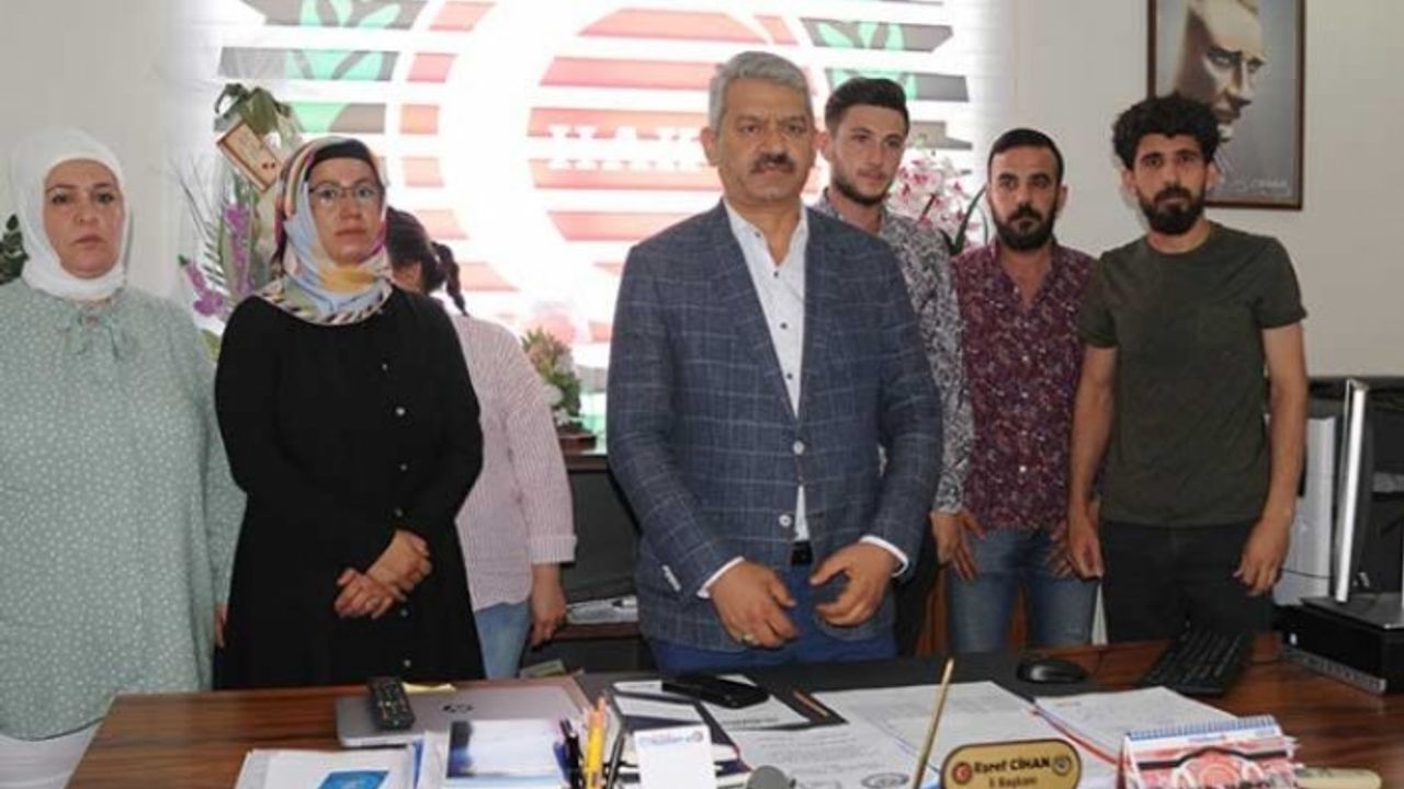 HDP'li belediyelerden ideolojik işten çıkarma