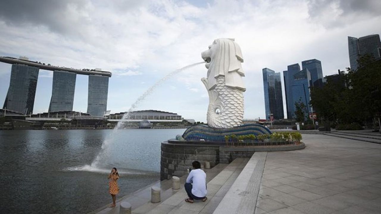 Singapur'da son 24 saatte 373 Kovid-19 vakası görüldü