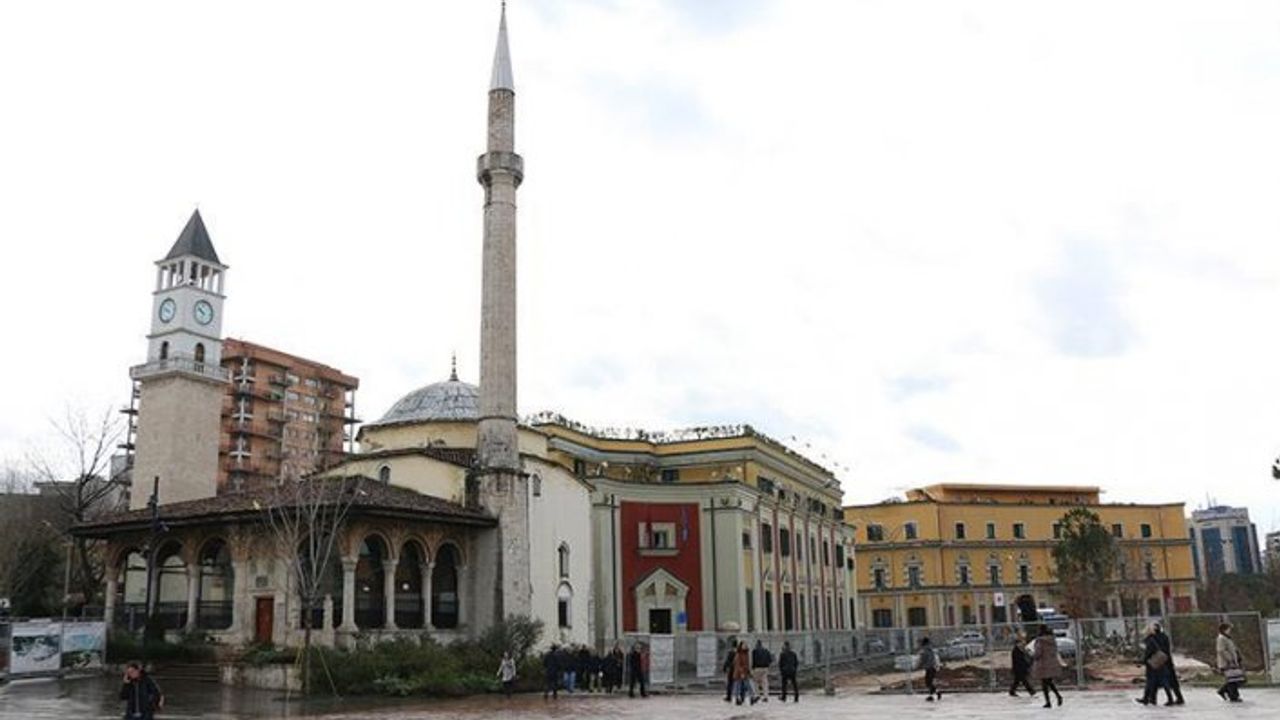 Arnavut öğrencilerin Türkiye’de aldığı eğitimin Arnavutluk’taki yansımaları