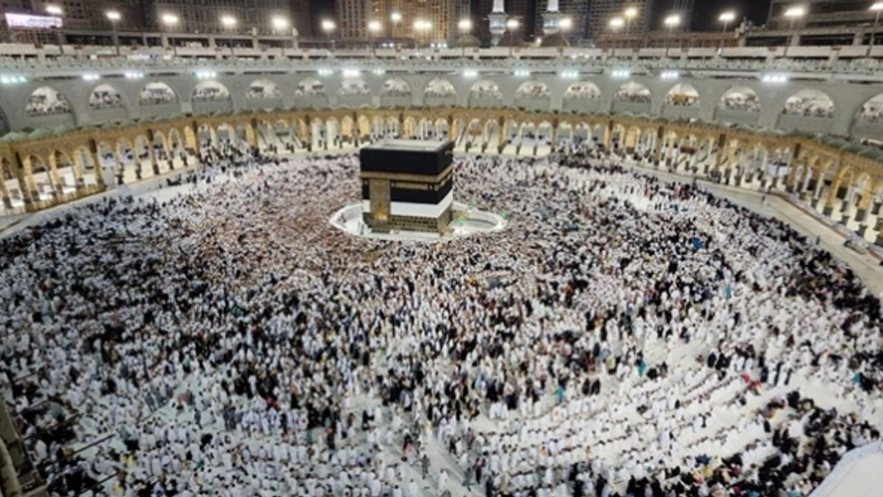 Güney Afrikalı hacı adayı, yürüye yürüye 3 yılda Mekke'ye vardı