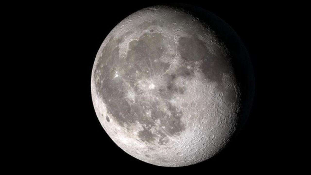 Güney Kore, 2032'ye kadar Ay'a uzay aracı indirmeyi planlıyor