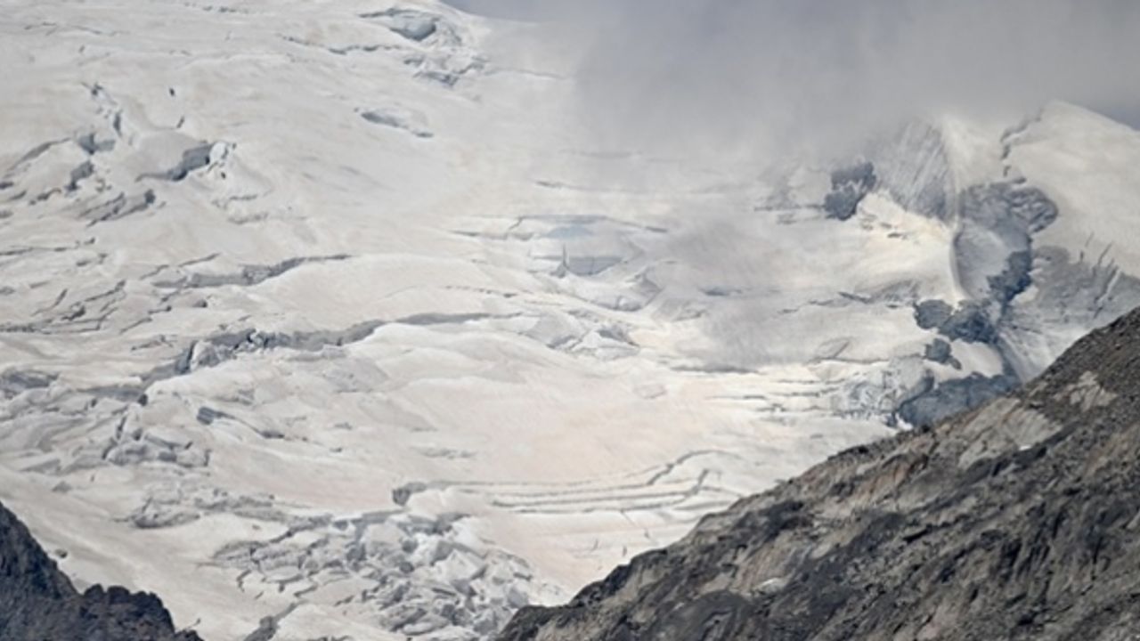 Avustralya'da 9 kişi çığ altında kaldı