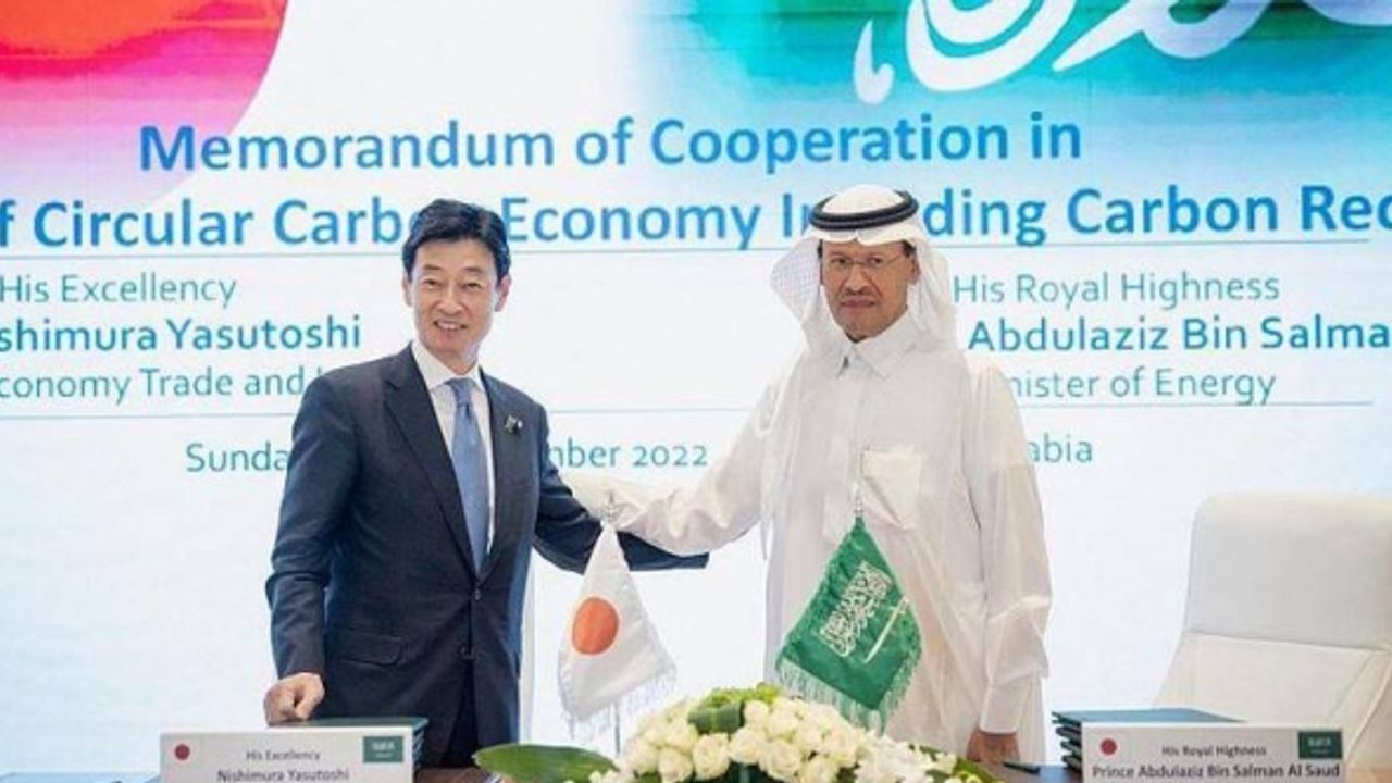 Suudi Arabistan'la Japonya arasında temiz enerji işbirliği anlaşması