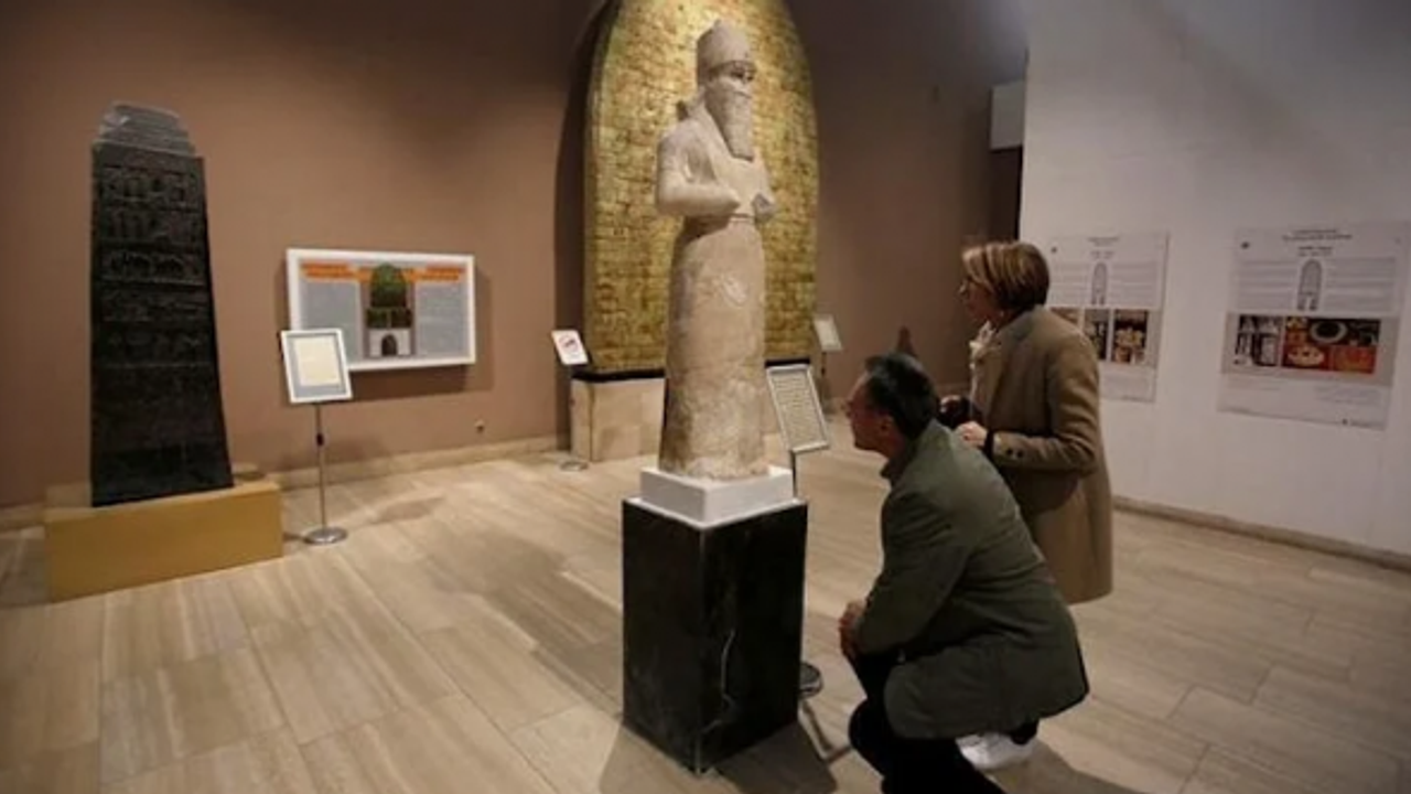 Yasa dışı yollarla ülke dışına çıkarılan 18 binin üzerinde tarihi eser Irak'a iade edildi