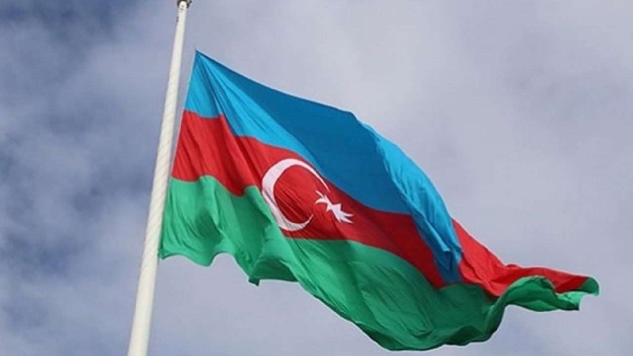 İsveç'te Kur'an-ı Kerim'in yakılmasına bir kınama da Azerbaycan'dan