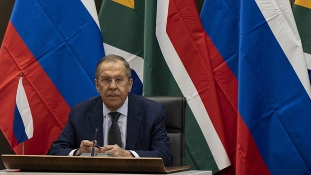 Lavrov: "Batı, Rusya'yla gerçek savaşa girdi"
