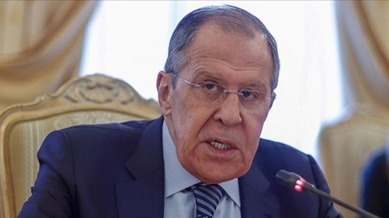 Lavrov: "Terör grupları ile flört etmeden mücadele edilmelidir"