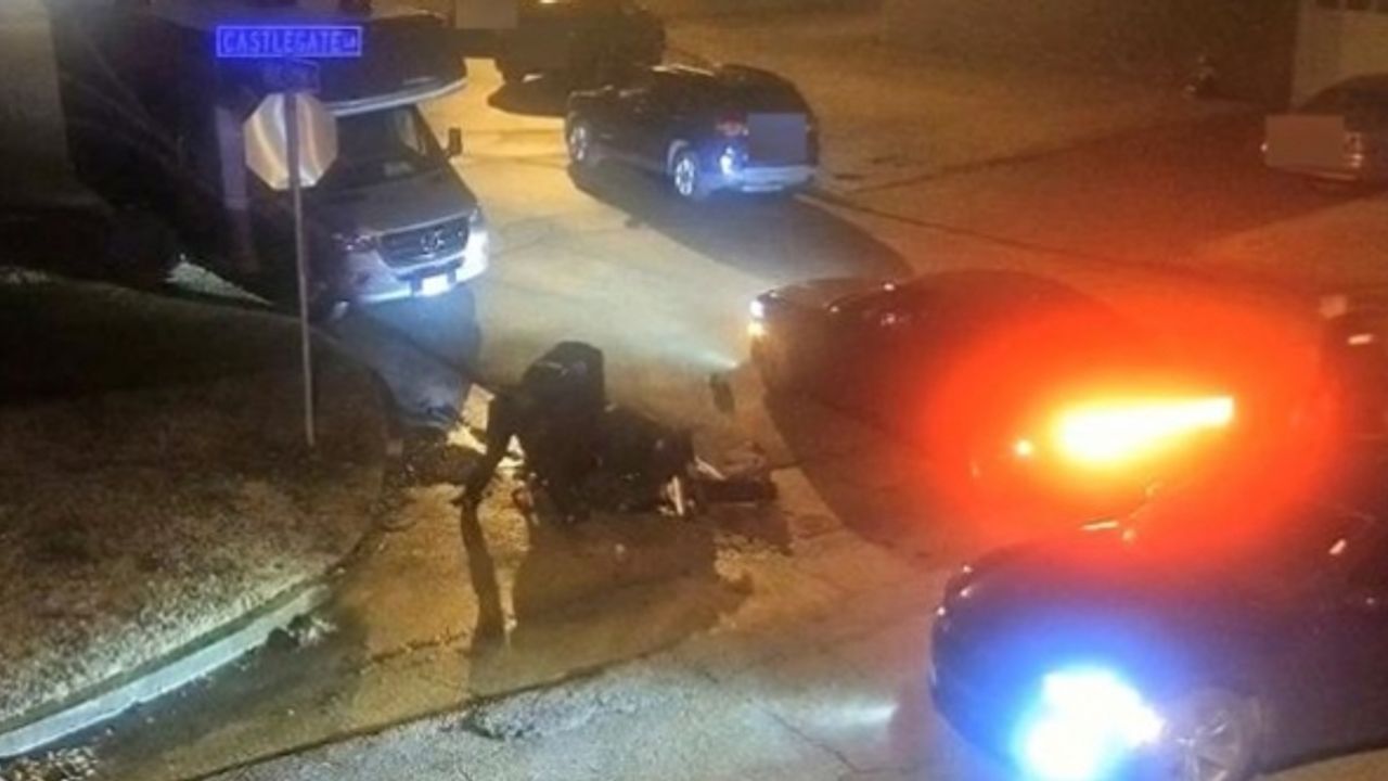 6 polise siyahi Williams'ın gözaltı işlemi sırasında ölmesinin ardından mecburi izin