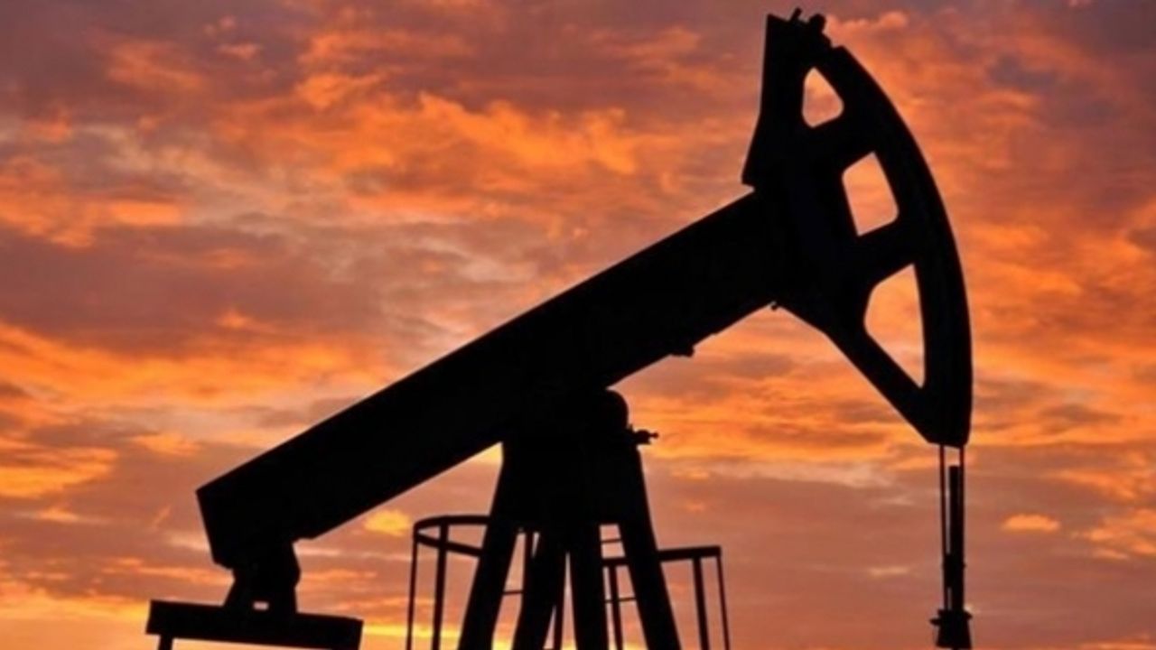 AB ülkeleri Rus petrol ürünlerine tavan fiyat uygulayacak