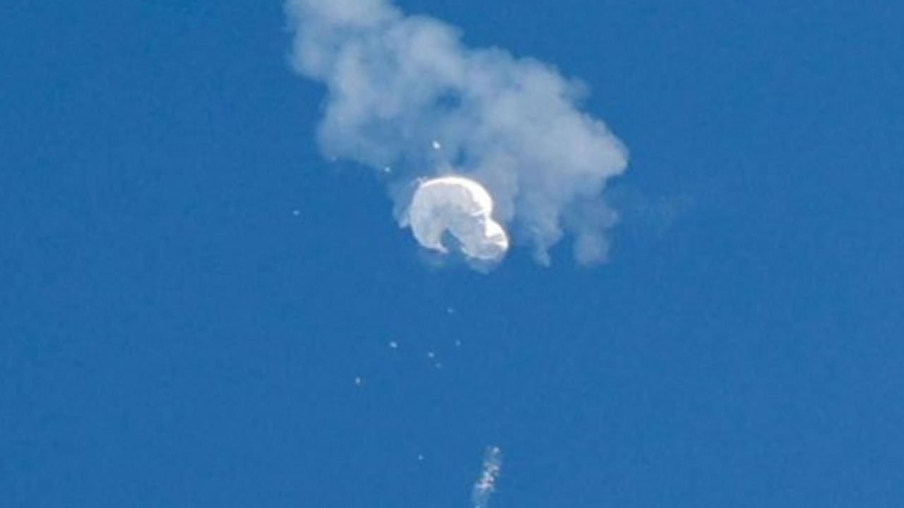 ABD'nin 400 bin dolarlık füzeyle düşürdüğü cisim 12 dolarlık bir balon olabilir