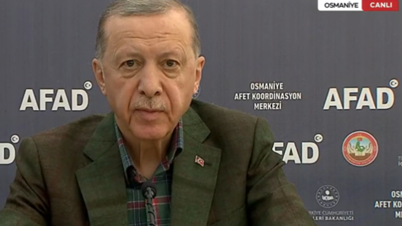 Erdoğan ve Bahçeli deprem bölgesinde: Şehirlerimizi bütünüyle yeniden inşa edeceğiz