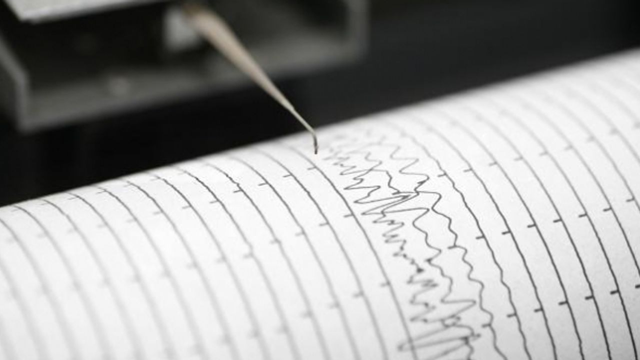 İran'ın güneybatısında 5,2 büyüklüğünde deprem