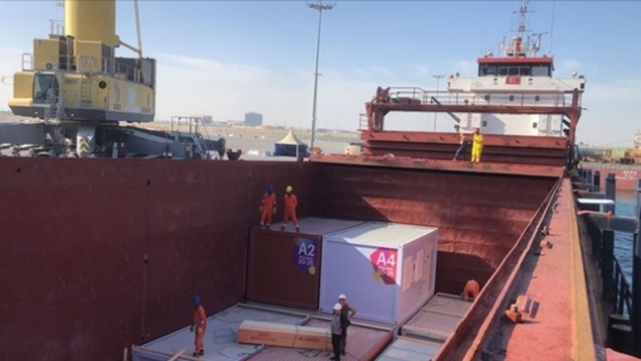 Katar'dan depremzedeler için 1400 konteyner ev daha