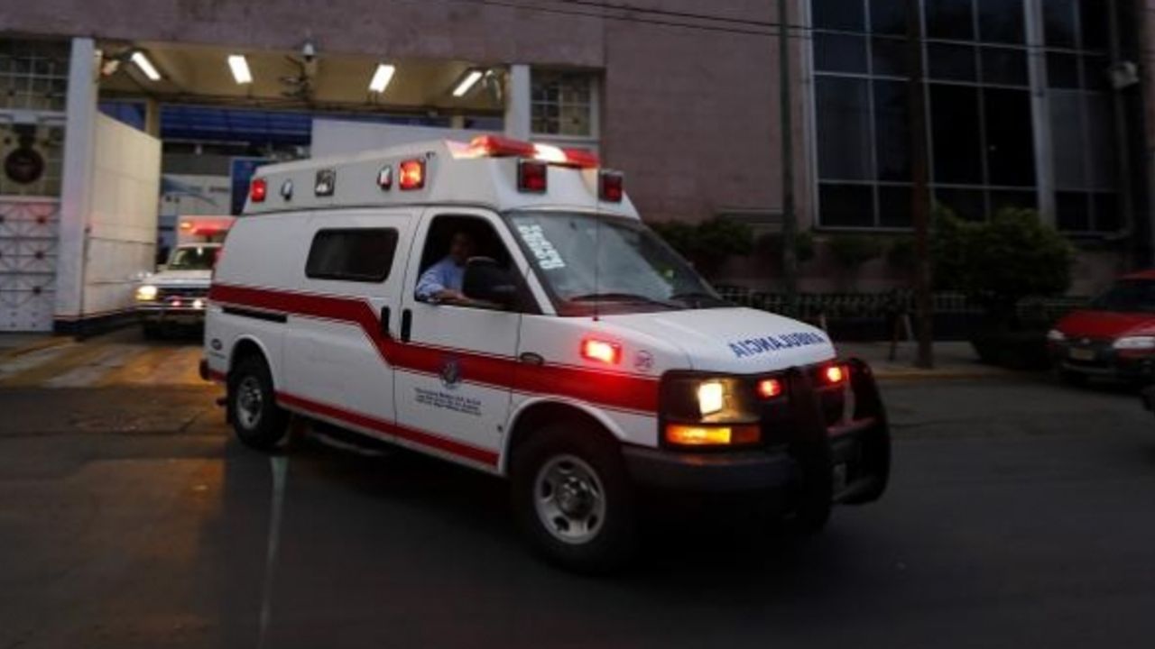 Meksika'da zincirleme kaza: 2 ölü, 60 yaralı