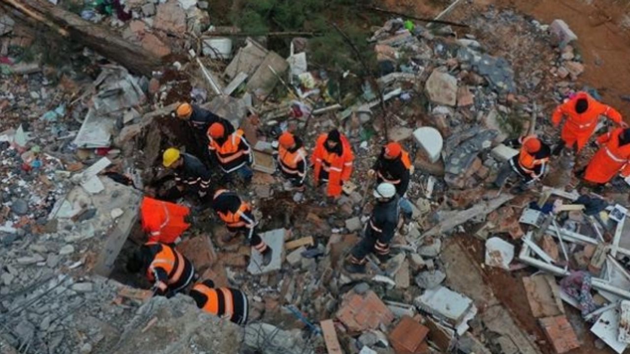 Moğolistan Türkiye’ye arama kurtarma ekibi ve sağlık personeli gönderdi