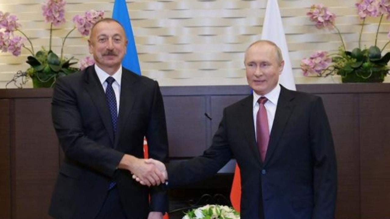 Putin ve Aliyev telefonda bölgesel konuları görüştü