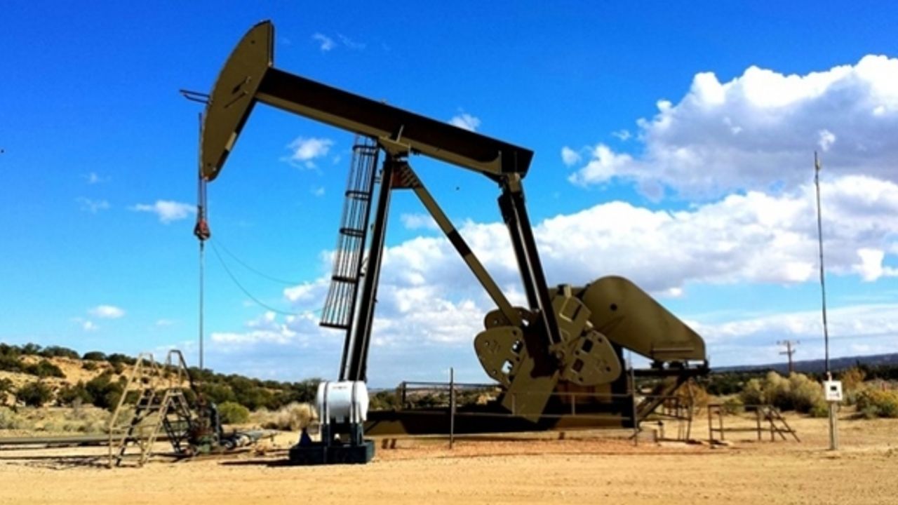 Rus Ural petrolünün fiyatında büyük düşüş