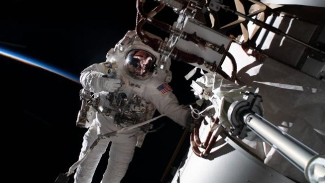 Rusya: Uzayda mahsur kalan astronotlar geri dönecek