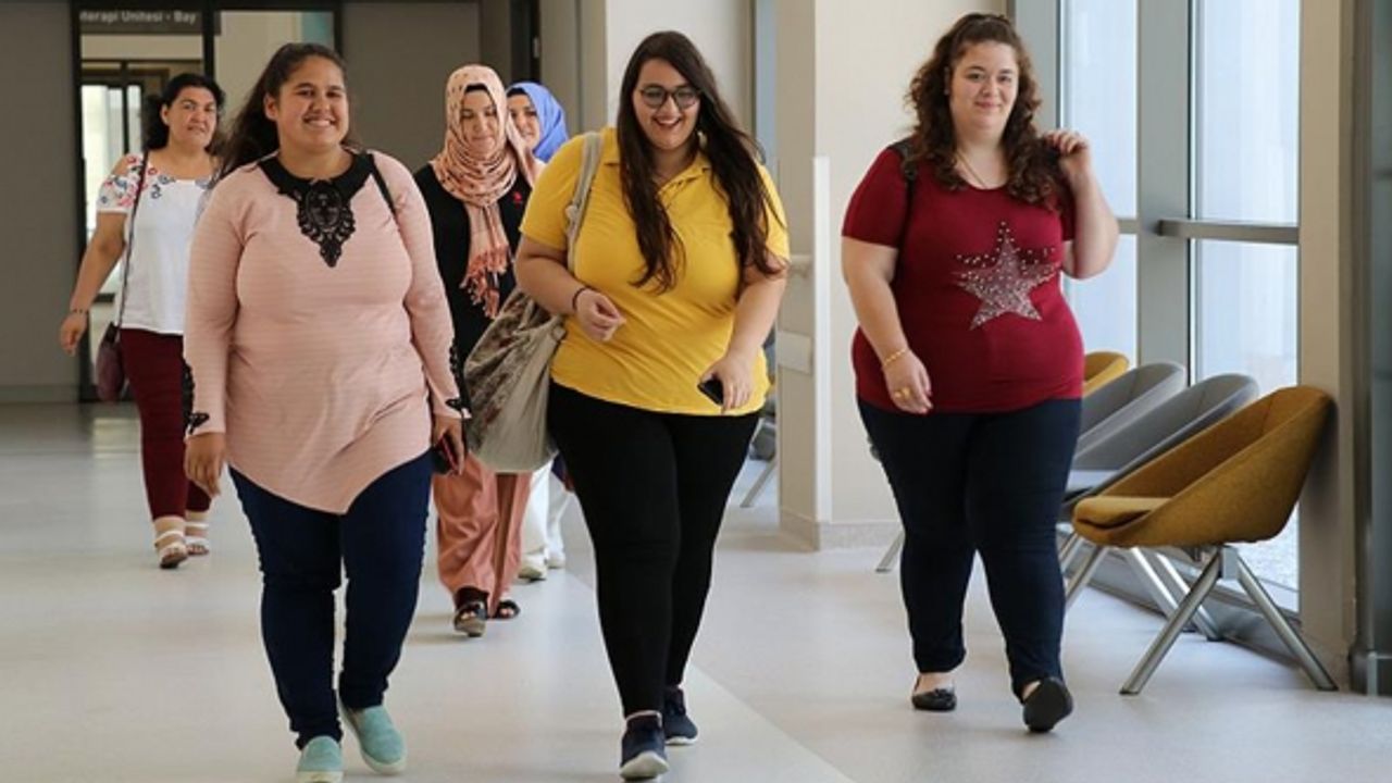 Dünyanın yarısı 10 yıl içinde obez olacak