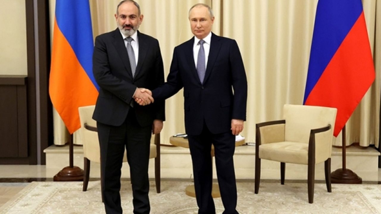 Putin ile Paşinyan'ın gündemi Karabağ'dı