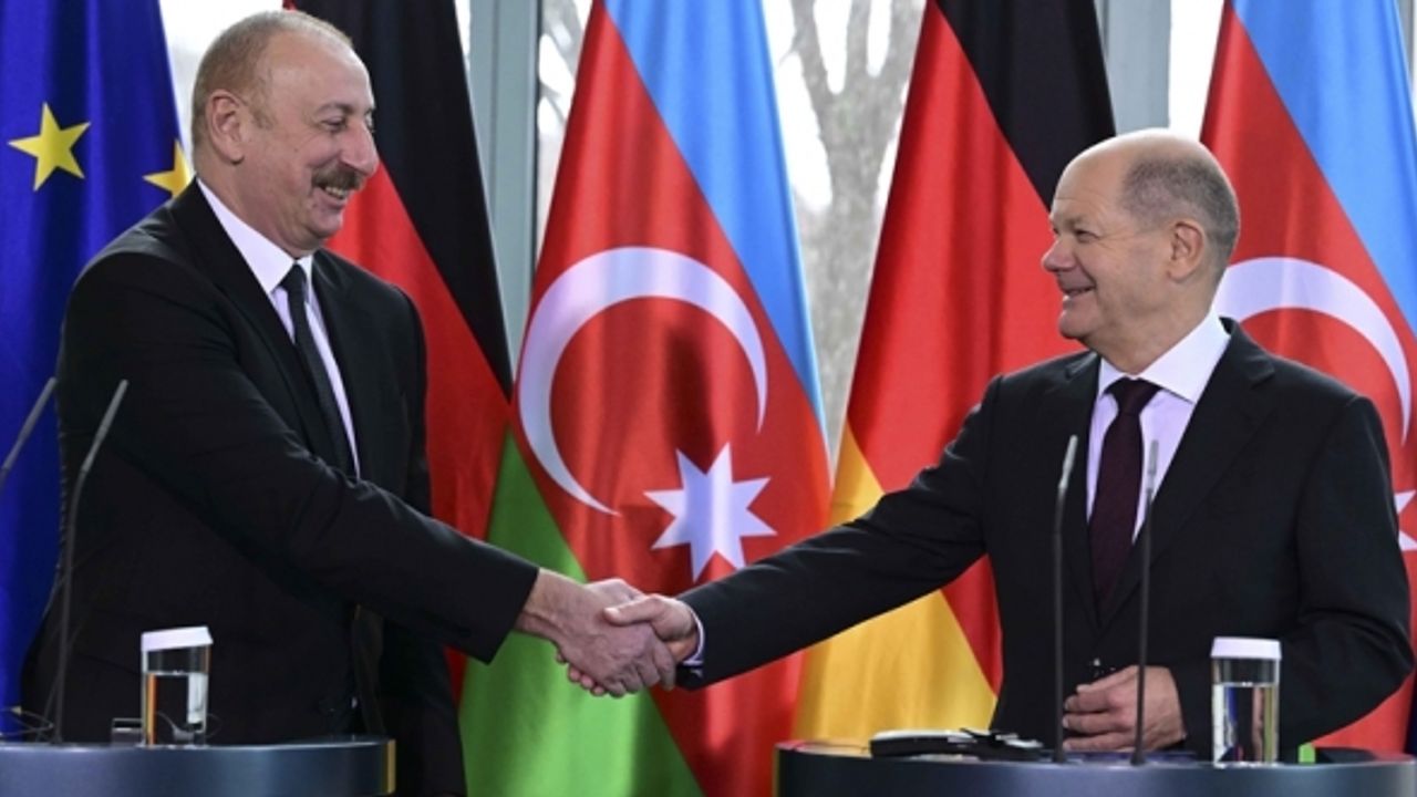 Scholz'dan Azerbaycan'ın önemine vurgu