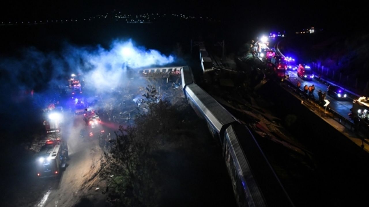 Yunanistan'da katliam gibi tren kazası