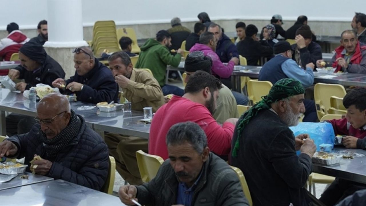 Erbil ve Süleymaniye camilerinde iftar geleneği