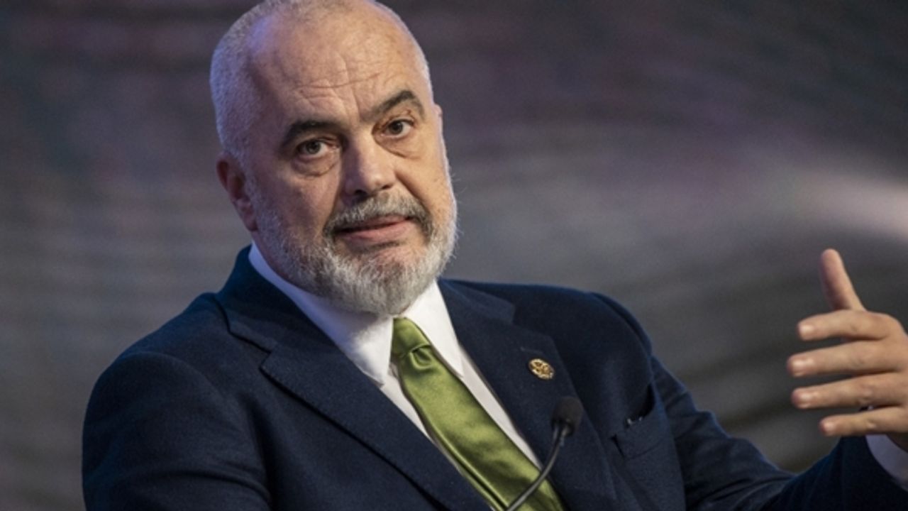 "Erdoğan ülkesi için olağanüstü işler yaptı"