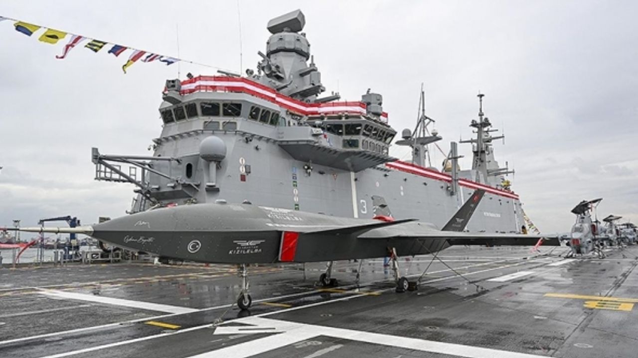 Fransız basını TCG Anadolu'yu yakından inceledi