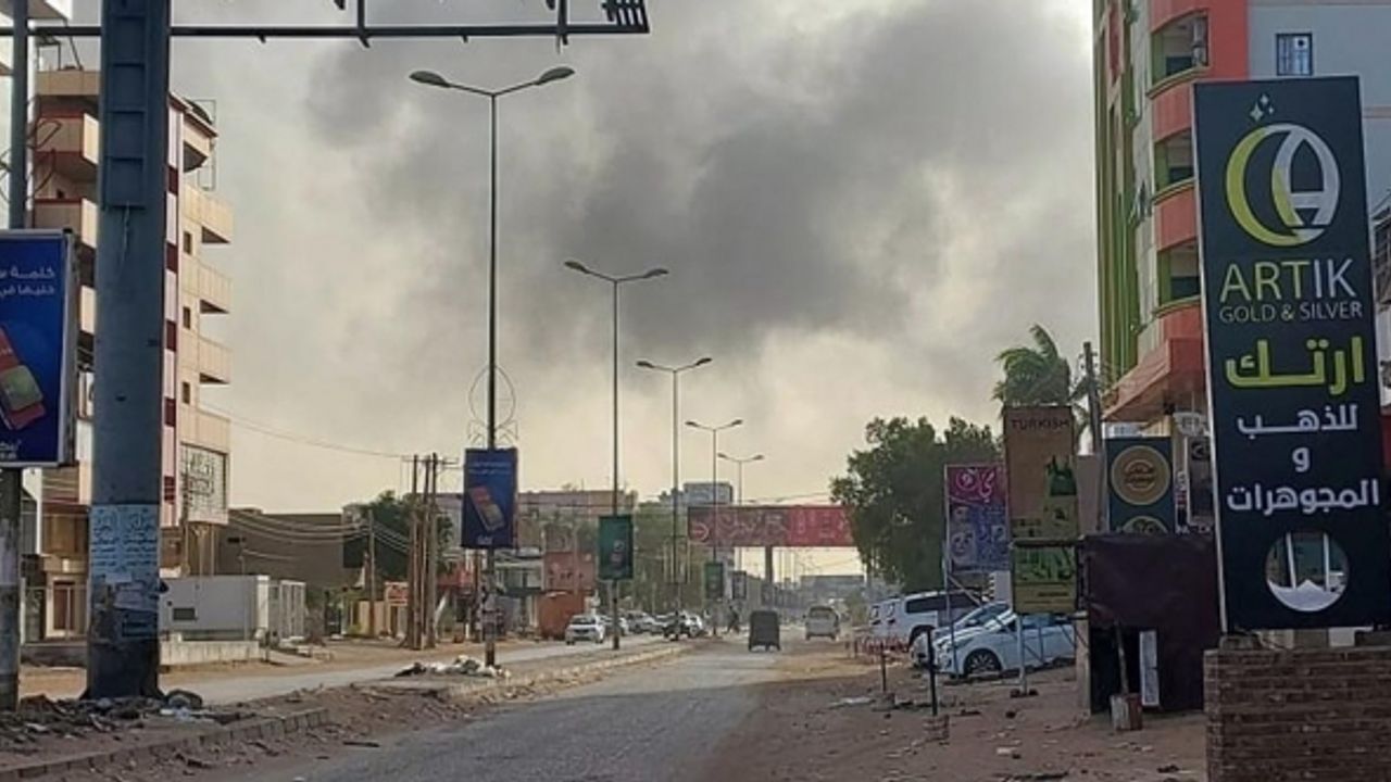 Sudan'da can kaybı 400'ü aştı