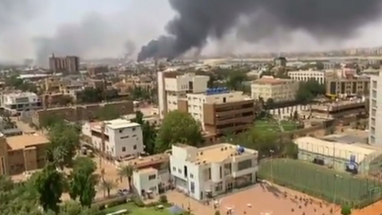 Sudan'da iç çatışma başladı, ölü sayısı artıyor