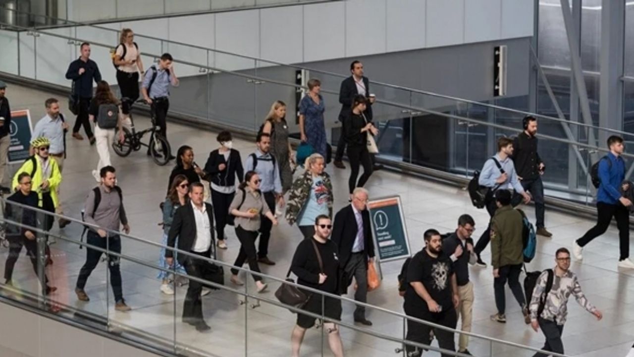 Avrupa'da işten çıkarmalar yayılıyor