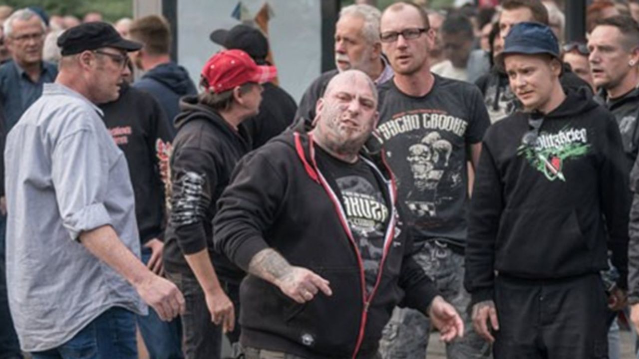 Berlin'de öğrenci kampına ırkçı saldırı