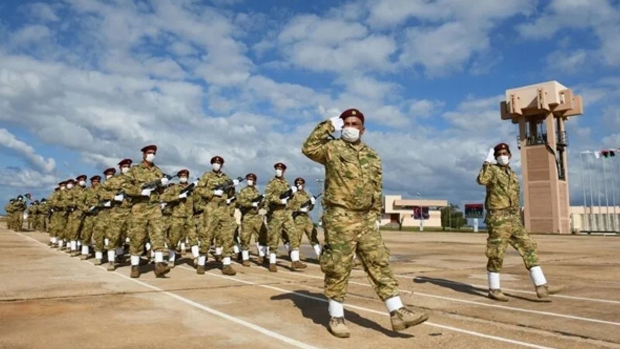 Libya ordusu birleşiyor