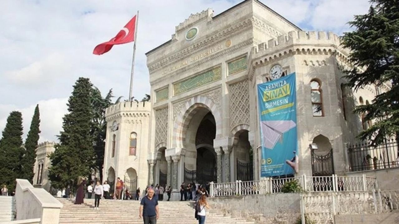 Pazartesi üniversiteler açık mı? 15 Mayıs'ta üniversiteler tatil mi?