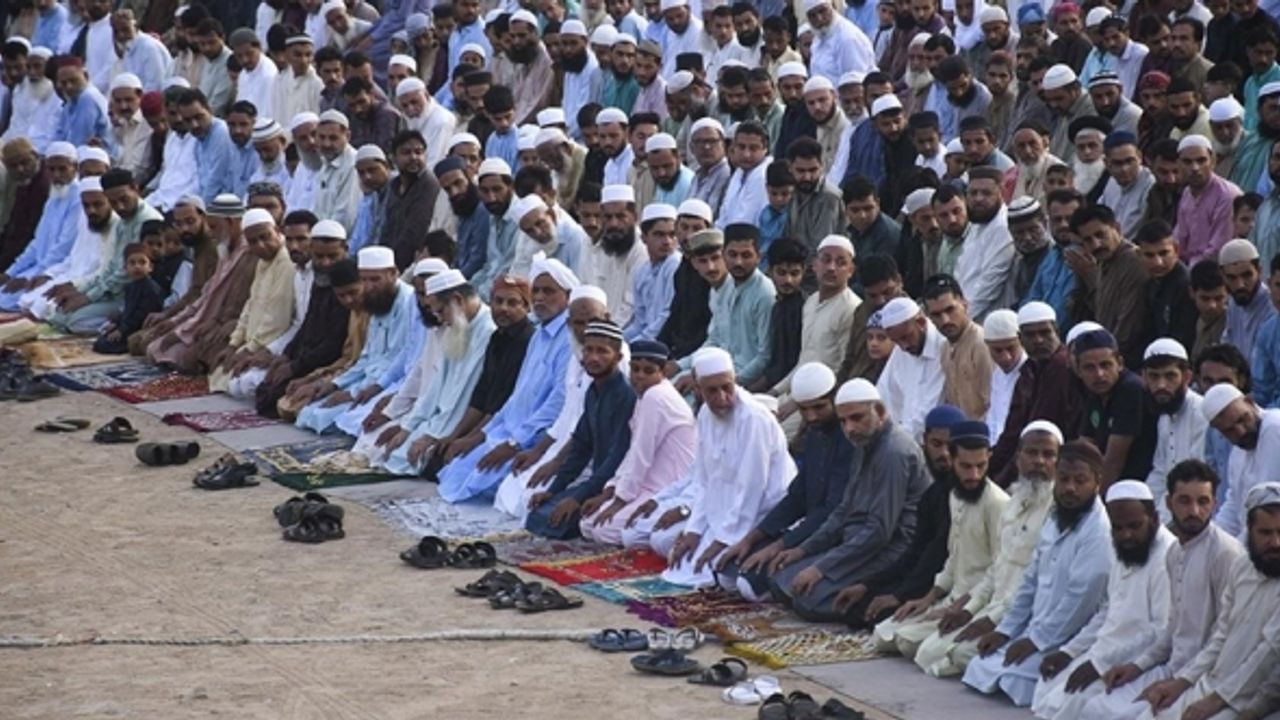 Bazı İslam ülkeleri bayrama bugün başladı