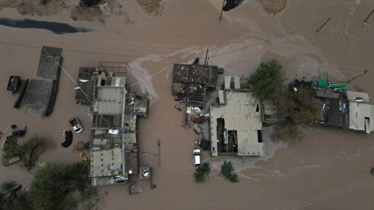 Hindistan'da muson yağmurları: Selde 1 kişi öldü