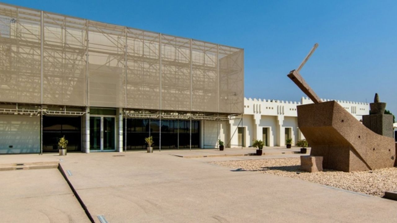 Katar'da ilginç bir sanat merkezi