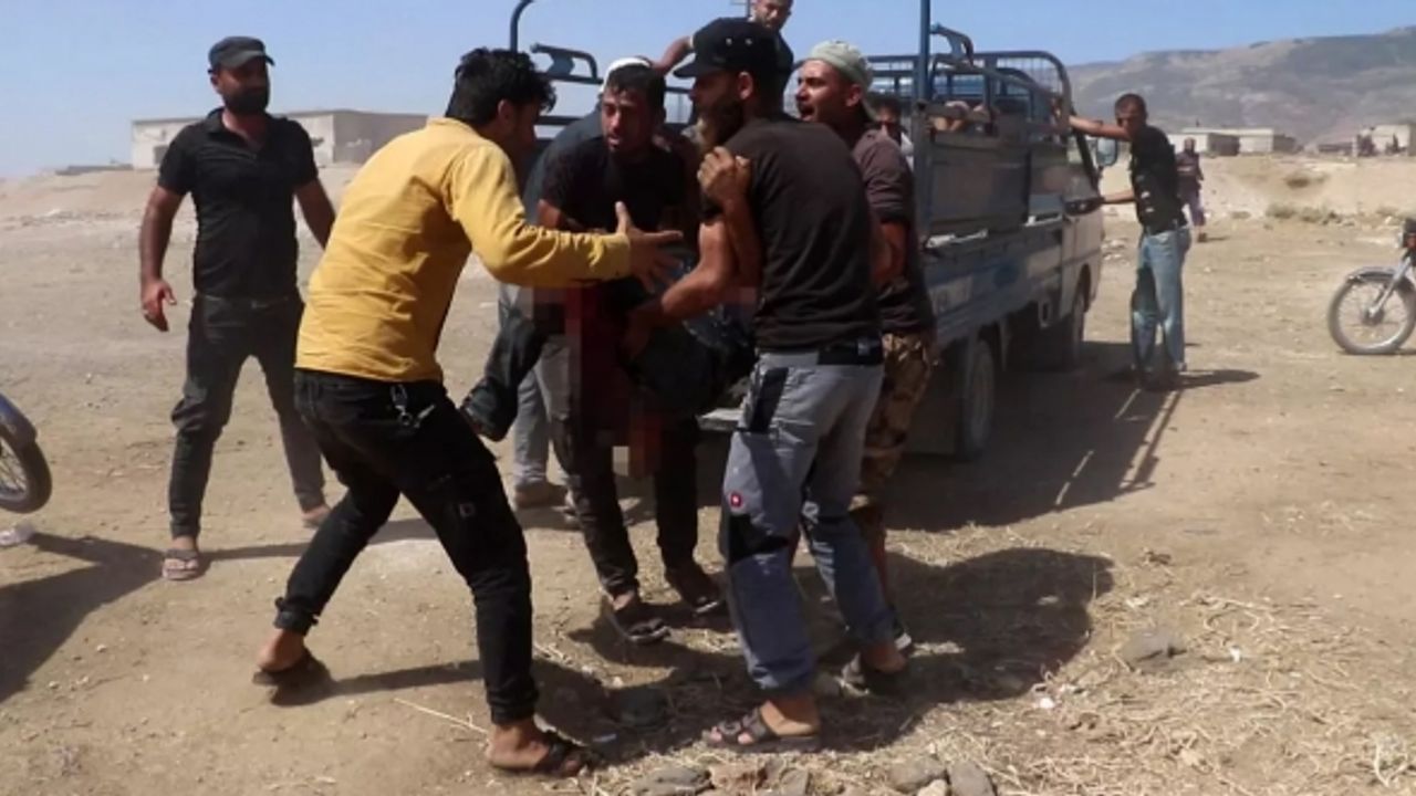 Rus savaş uçakları İdlib'i bombaladı