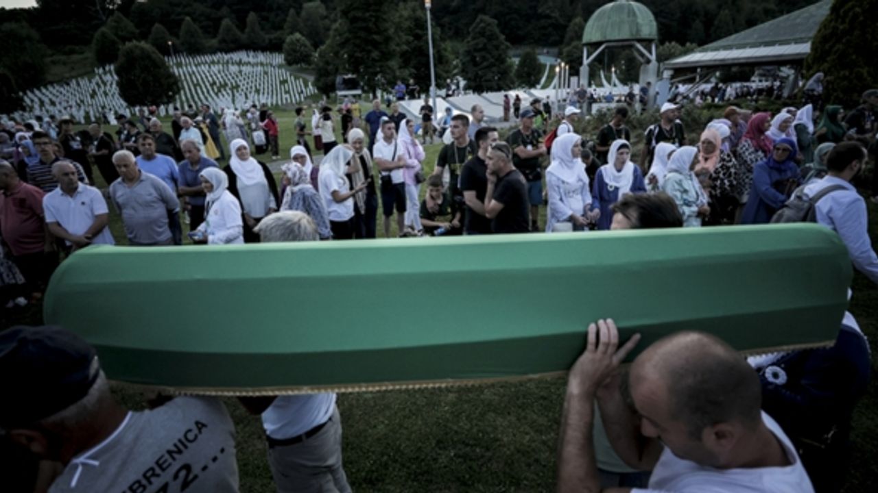 Srebrenitsa'da 30 cenaze daha bugün defnedilecek