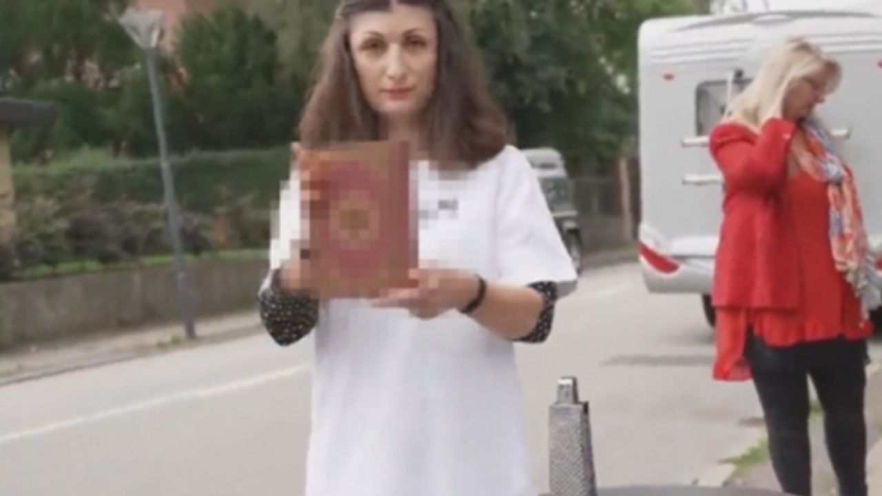 Danimarka'da İran elçiliği önünde Kur'an'a saldırı