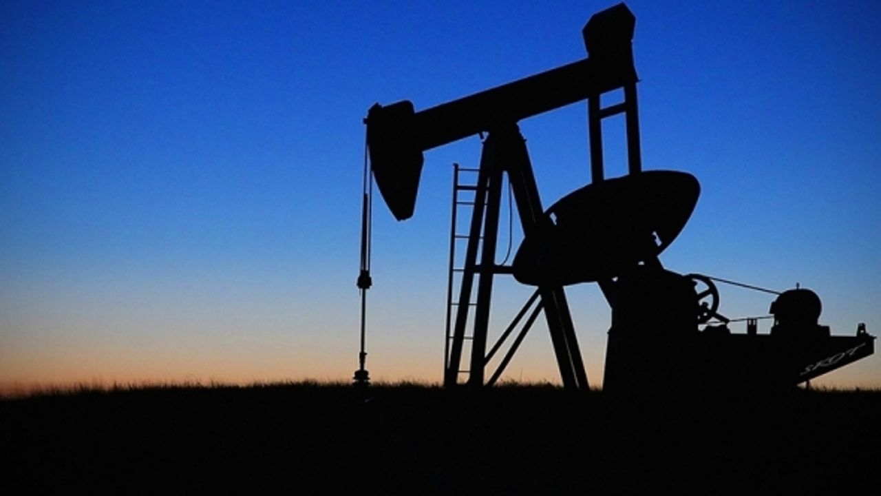 İran petrol üretimi yeniden eski günlere dönüyor