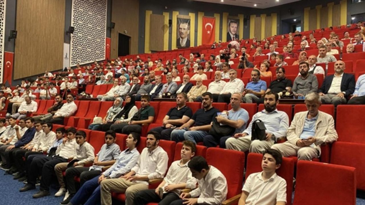 Muhammed Tayyip Okiç Paneli’ne yoğun katılım