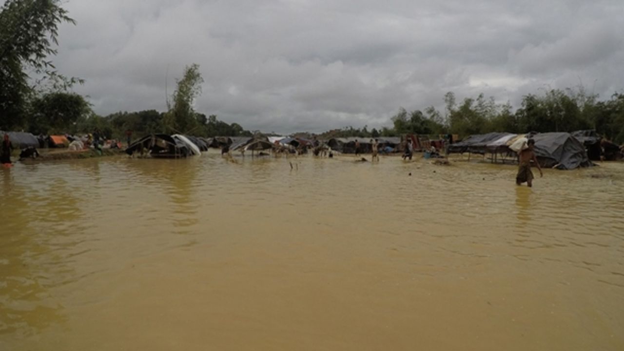 Myanmar'da 60 bin kişi tahliye edildi