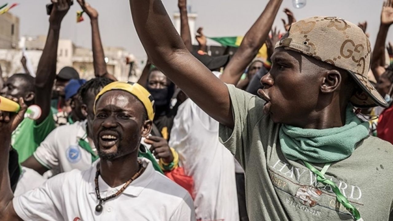 Senegal TikTok'a erişim engeli getirdi