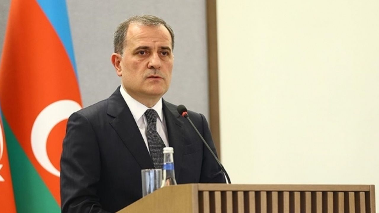 Azerbaycan, Ermenistan'a barış teklifini sundu