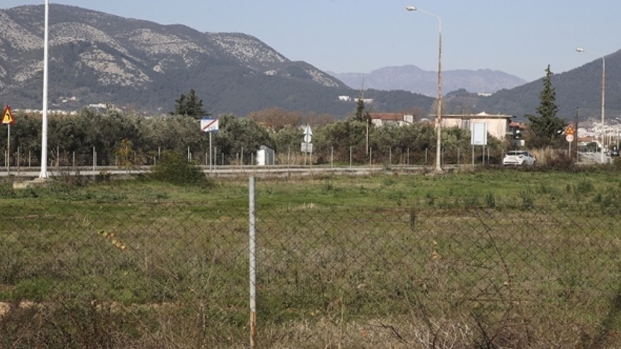 Batı Trakya'da Türk mezarlığına saldırı