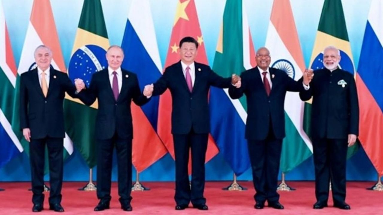 BRICS ülkeleri ortak parasını tanıttı