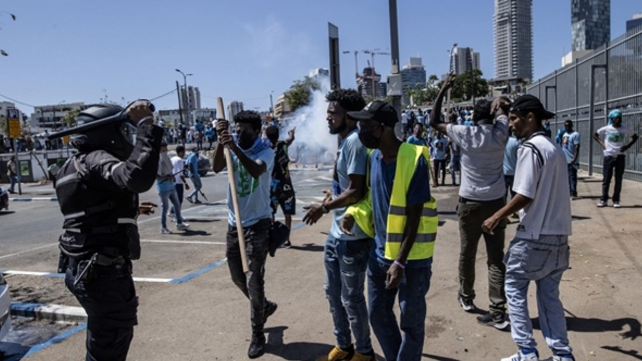 Netanyahu bütün Afrikalı göçmenlerin kovulmasını istedi