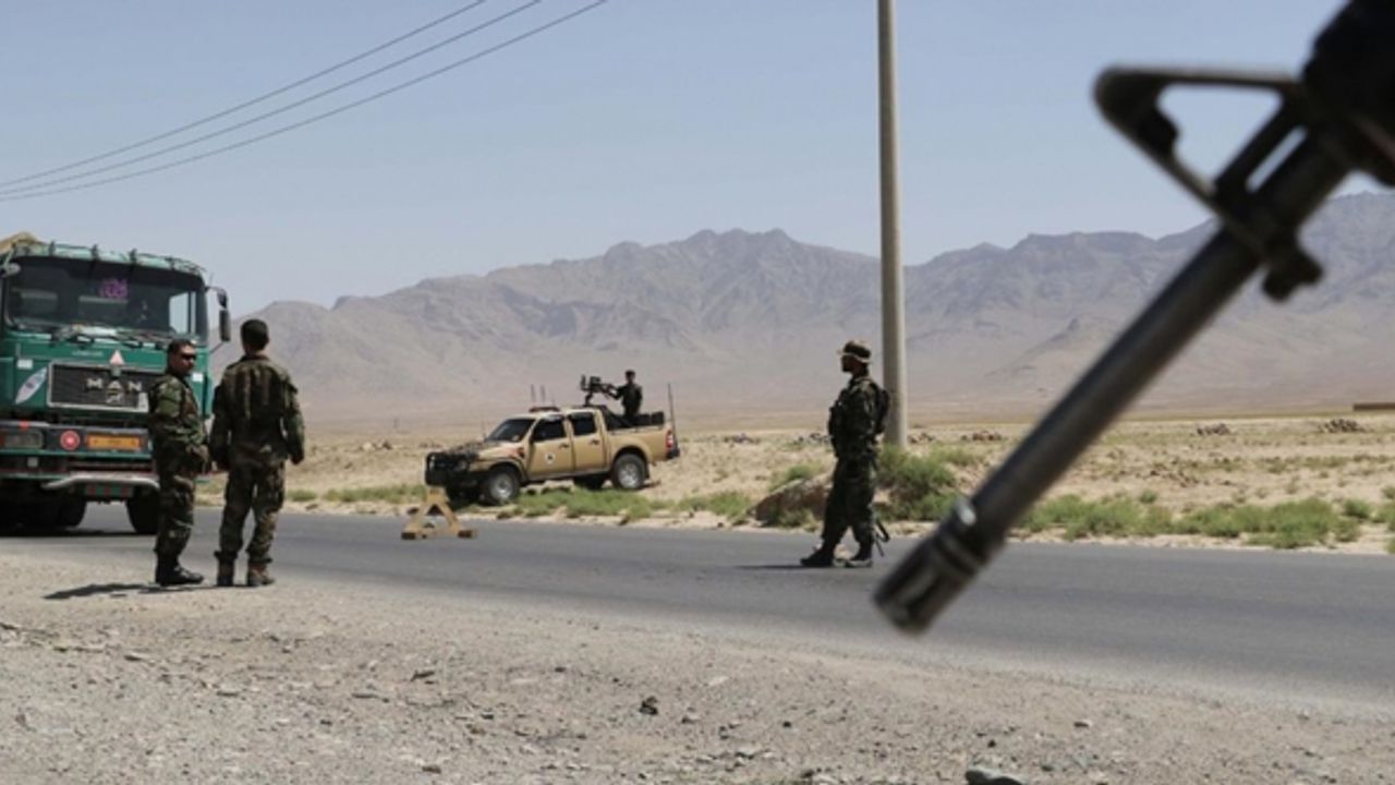 Sovyet askerlerin Afganistan şarkılarıyla savaşa dair